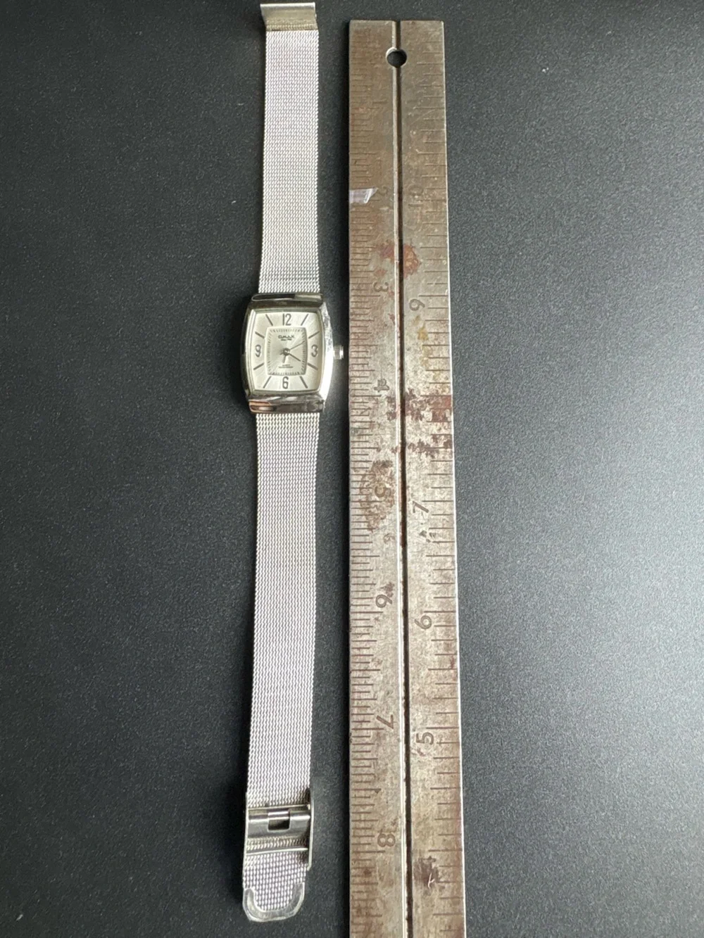 Q&Q Silver Mesh Band Dress Watch - Silver Dial measurements shown non running